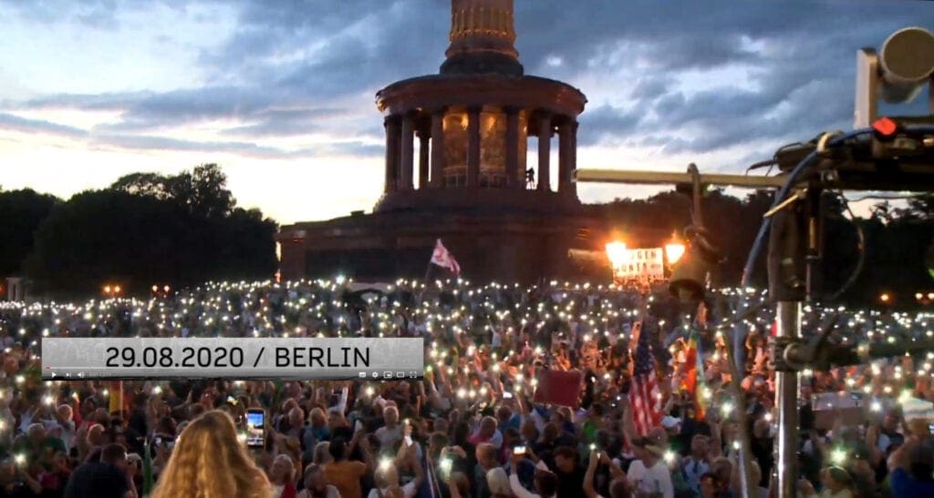 DEUTSCHLAND – Demonstrationen | QUANTUM – 2020-08-29 – Berlin invites Europe – Fest für Freiheit und Frieden | Querdenken 711